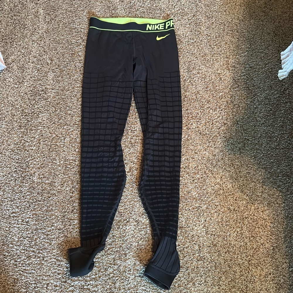 Nike Pro compression leggings